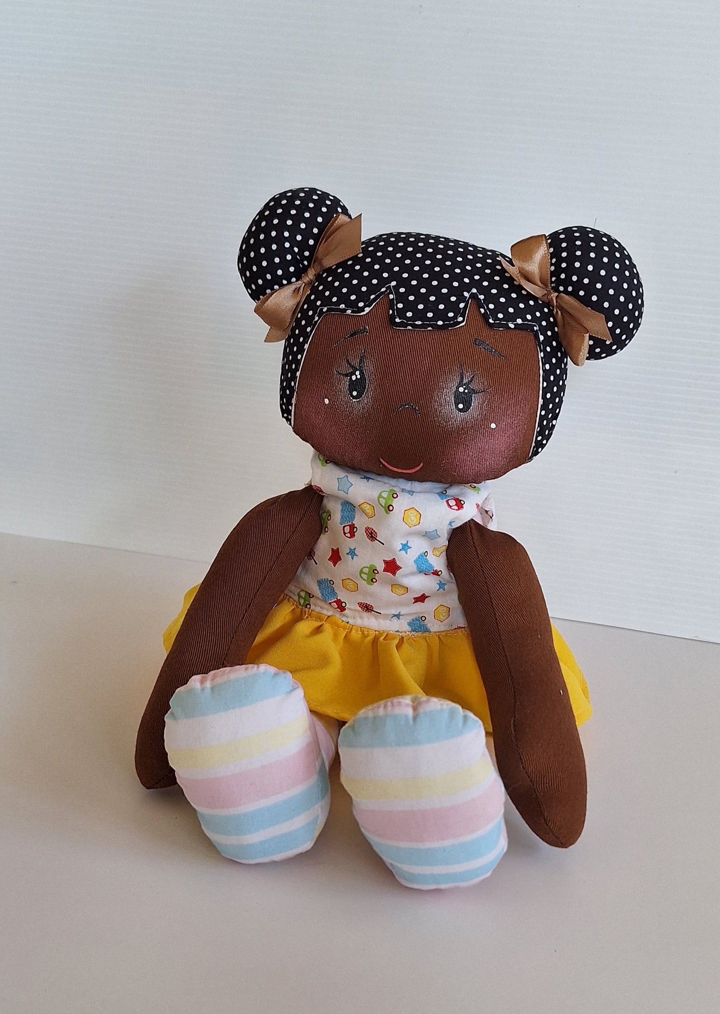 Muñeca de tela artesanal